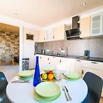 Apartment Tiny House Madora - Sea View - Amazing Garden - Quiet Location - Bodegas & Hiking Trails Nearby La Asomada (Lanzarote)