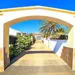 Tiny House Madora - Sea View - Amazing Garden - Quiet Location - Bodegas & Hiking Trails Nearby Apartment *