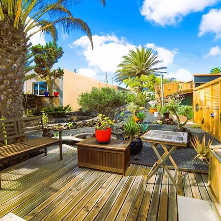 Tiny House Madora - Sea View - Amazing Garden - Quiet Location - Bodegas & Hiking Trails Nearby Apartment La Asomada (Lanzarote)